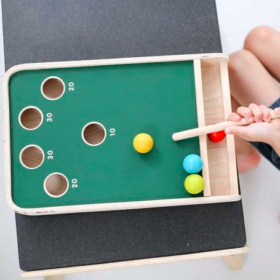 Mini billard pour enfants à partir de 3 ans Plan Toys