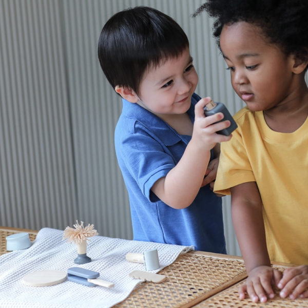 set de rasage enfant en bois comme chez le barbier