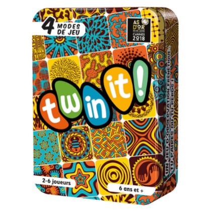 Twin it jeu de cartes avec de l'observation et de la rapidité